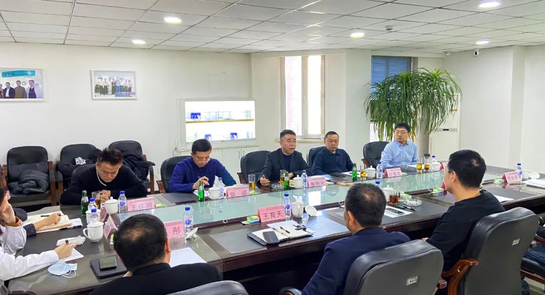 天津中醫(yī)藥大學(xué)第二附屬醫(yī)院黨委副書記、院長雒明池一行到吉林中科干細(xì)胞調(diào)研