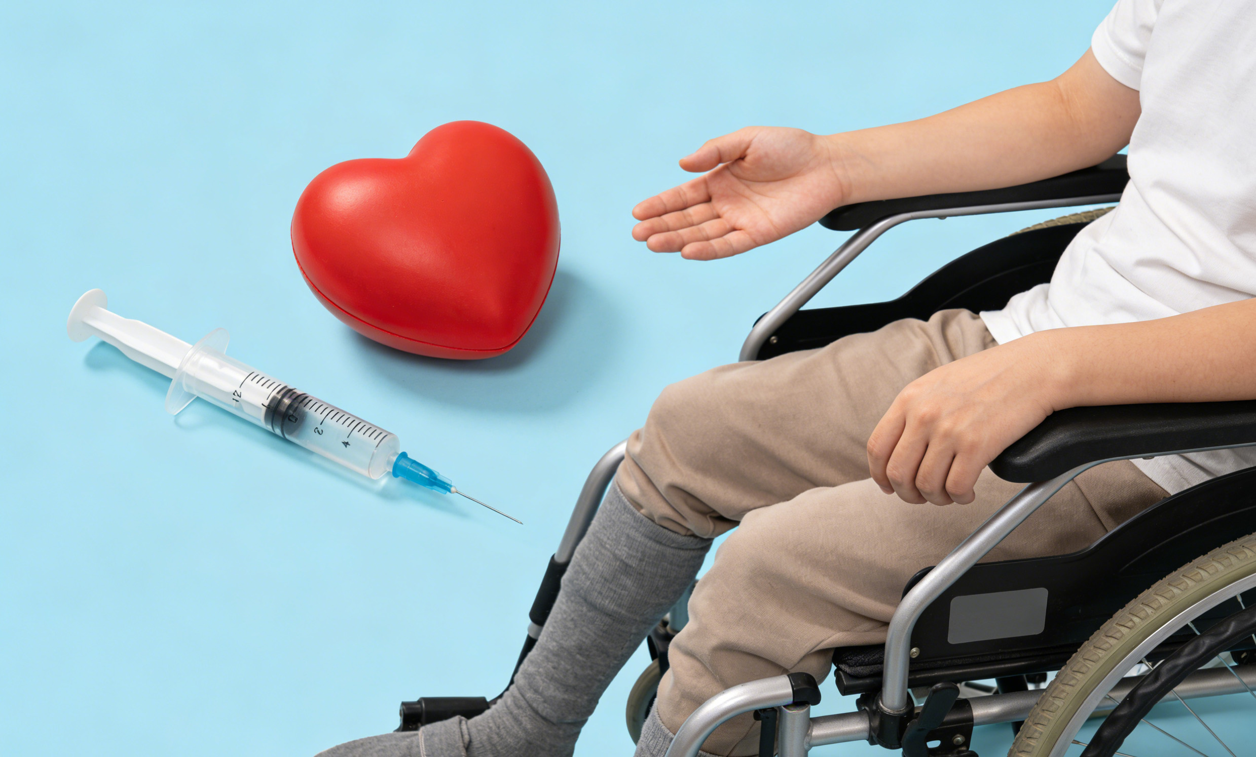 漸凍癥的5種替代療法盤點:從輔助支持到前沿修復的科學指南 漸凍癥的5種替代療法盤點:從輔助支持到前沿修復的科學指南